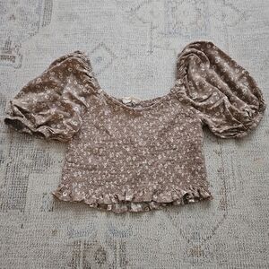 American Eagle Floral Puff Sleeve Crop Top - Brown